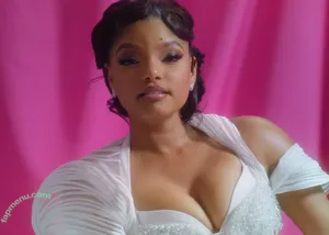 Halle Bailey / chloebaileyyy / hallebailey nude photo #0031