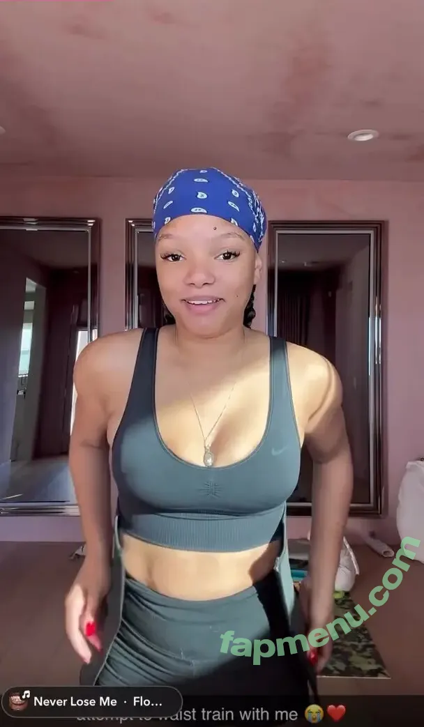 Halle Bailey nude photo #0068 (chloebaileyyy / hallebailey)
