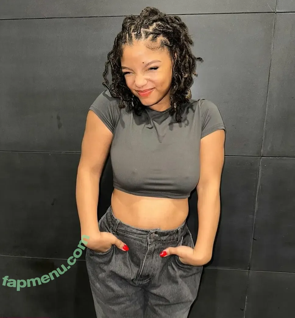 Halle Bailey nude photo #0087 (chloebaileyyy / hallebailey)