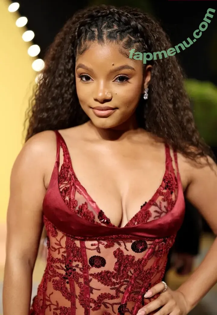 Halle Bailey nude photo #0128 (chloebaileyyy / hallebailey)