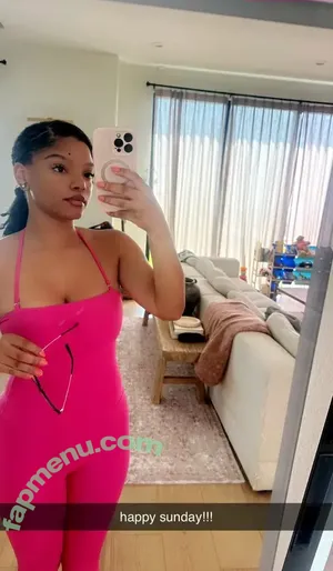 Halle Bailey / chloebaileyyy / hallebailey nude photo #0148