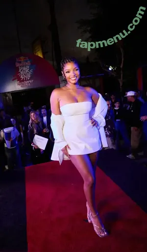Halle Bailey / chloebaileyyy / hallebailey nude photo #0170