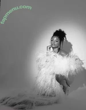 Halle Bailey / Little Mermaid / hallebailey nude photo #0183