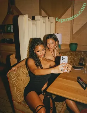 Halle Bailey / Little Mermaid / hallebailey nude photo #0196