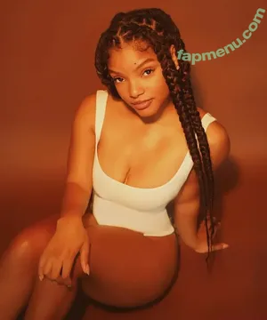 Halle Bailey / Little Mermaid / chloebaileyyy / hallebailey nude photo #0225