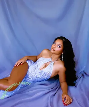 Halle Bailey / Little Mermaid / chloebaileyyy / hallebailey nude photo #0239