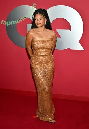 Halle Bailey / Little Mermaid / hallebailey nude photo #0257