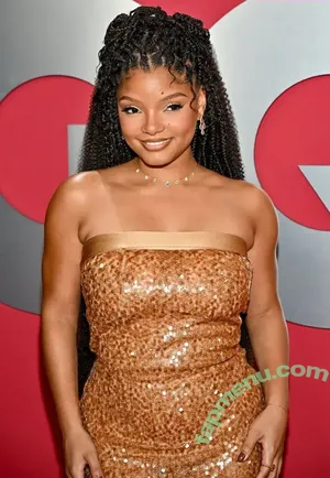 Halle Bailey / Little Mermaid / hallebailey nude photo #0270