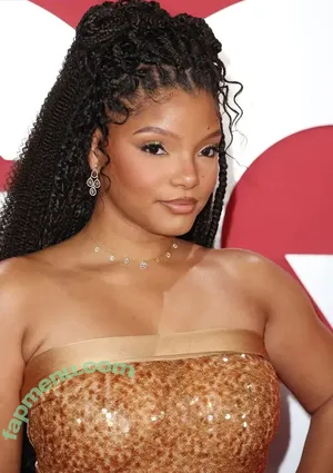 Halle Bailey / Little Mermaid / hallebailey nude photo #0272