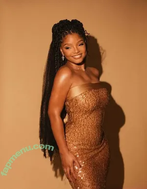 Halle Bailey / Little Mermaid / hallebailey nude photo #0292