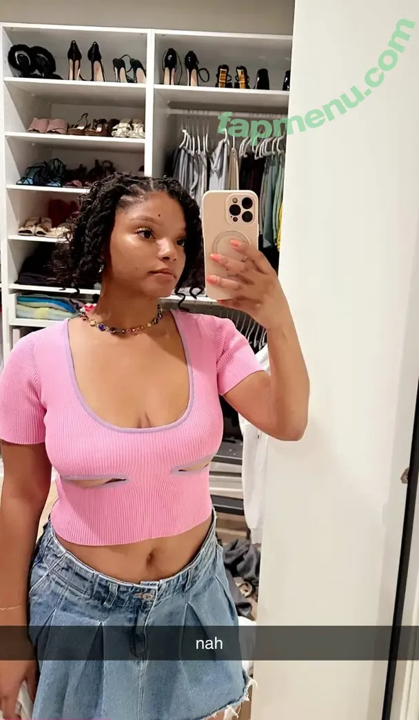 Halle Bailey nude photo #0159 (chloebaileyyy / hallebailey)