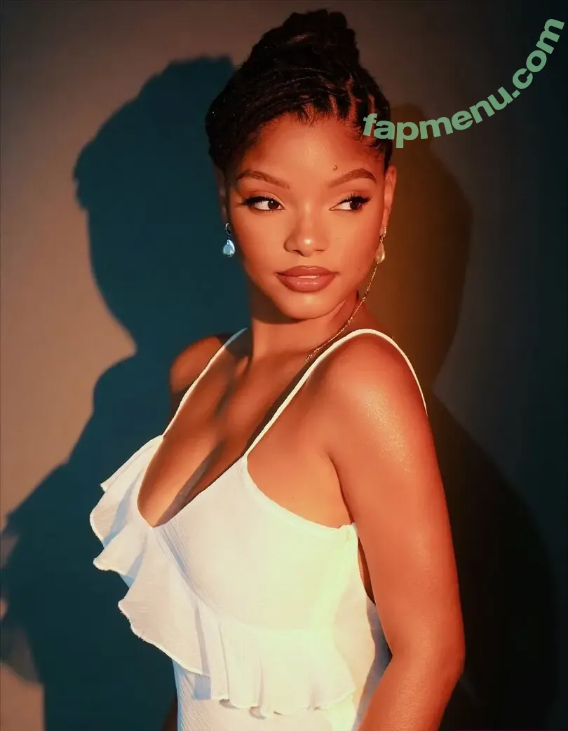 Halle Bailey nude photo #0175 (Little Mermaid / hallebailey)