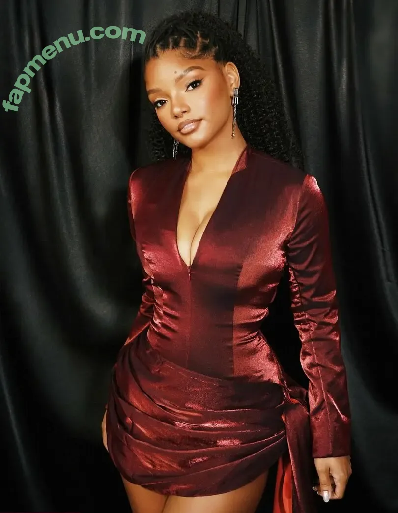 Halle Bailey nude photo #0193 (Little Mermaid / hallebailey)