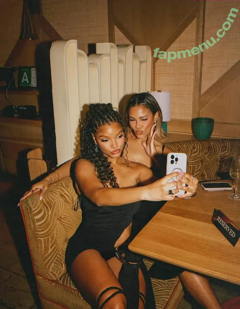 Halle Bailey nude photo #0196 (Little Mermaid / hallebailey)