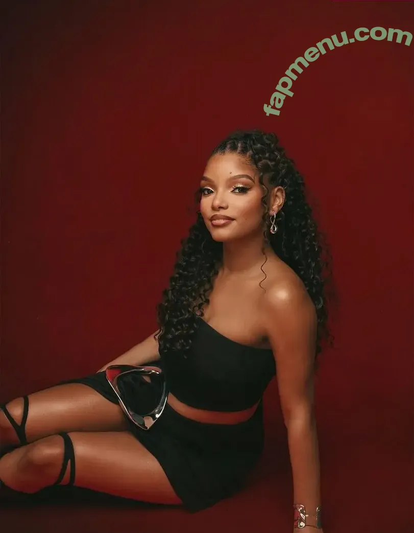 Halle Bailey nude photo #0197 (Little Mermaid / hallebailey)
