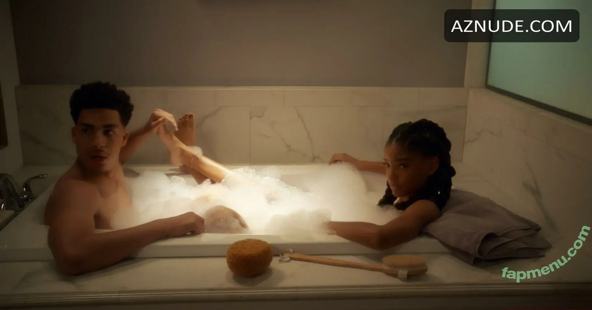 Halle Bailey nude photo #0214 (Little Mermaid / hallebailey)