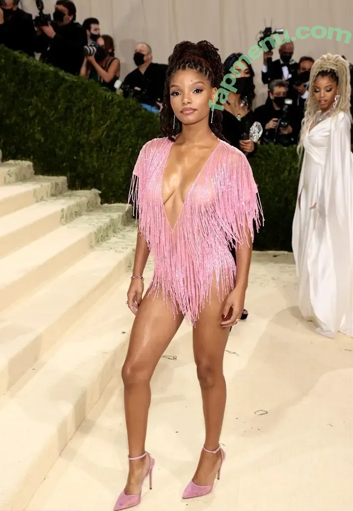 Halle Bailey nude photo #0231 (Little Mermaid / hallebailey)