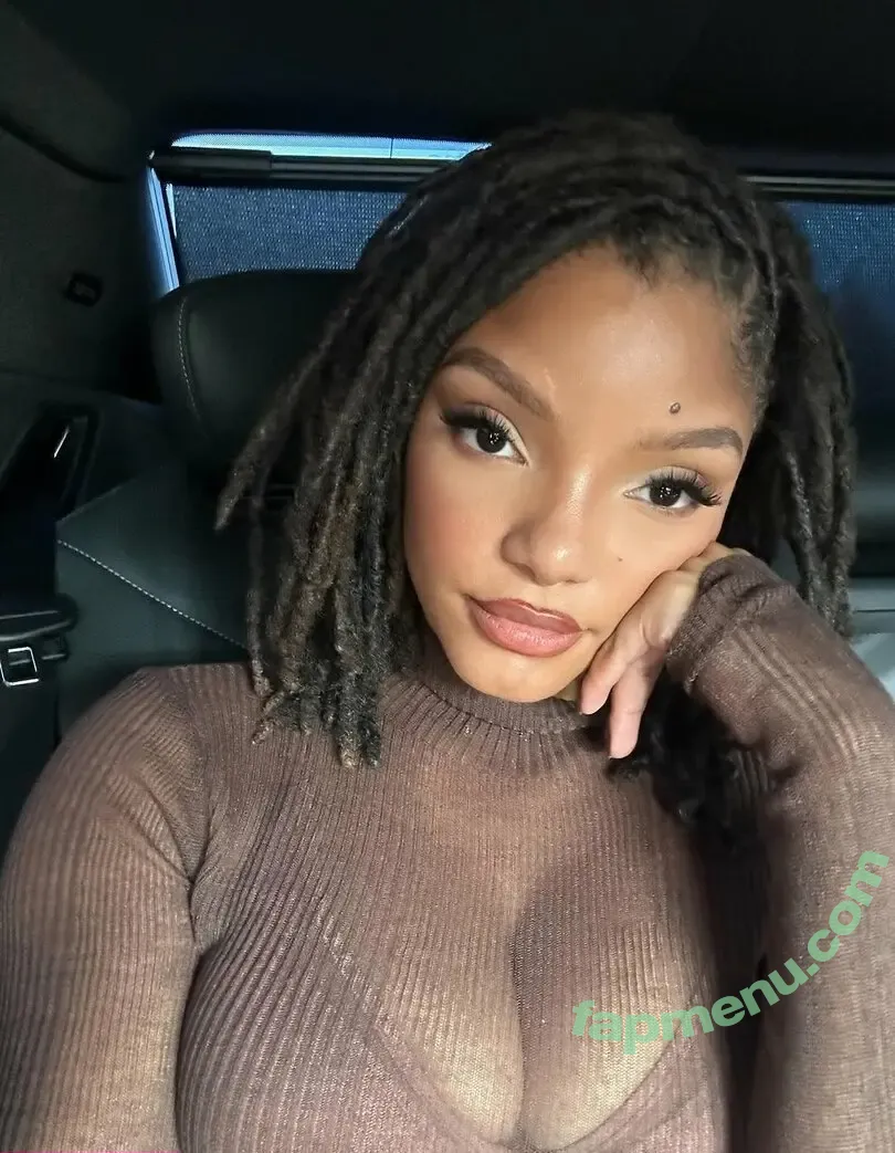 Halle Bailey nude photo #0245 (Little Mermaid / hallebailey)