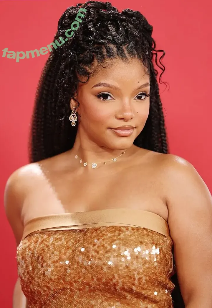 Halle Bailey nude photo #0275 (Little Mermaid / hallebailey)