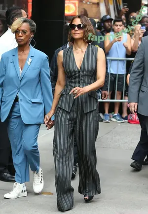 Halle Berry / halle_berry / halleberry nude photo #0433