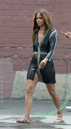 Halle Berry / halle_berry / halleberry nude photo #0896