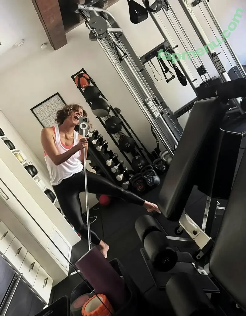 Halle Berry nude photo #0801 (halle_berry / halleberry)