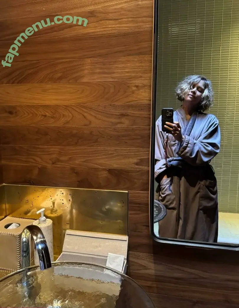 Halle Berry nude photo #0826 (halleberry / hberry01)