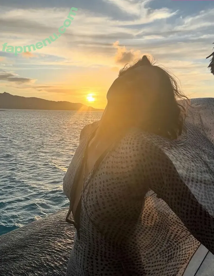 Halle Berry nude photo #0871 (halle_berry / halleberry)