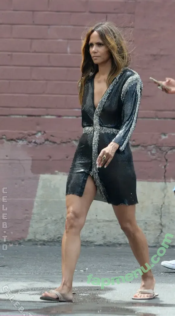 Halle Berry nude photo #0896 (halle_berry / halleberry)