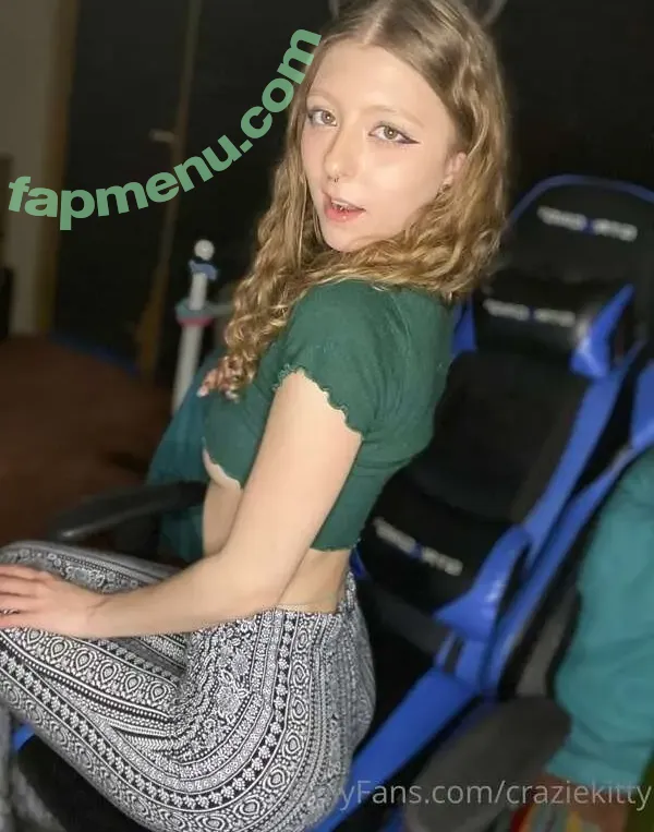 Hallie Gift nude photo #0843 (craziekitten / giftyhippie)