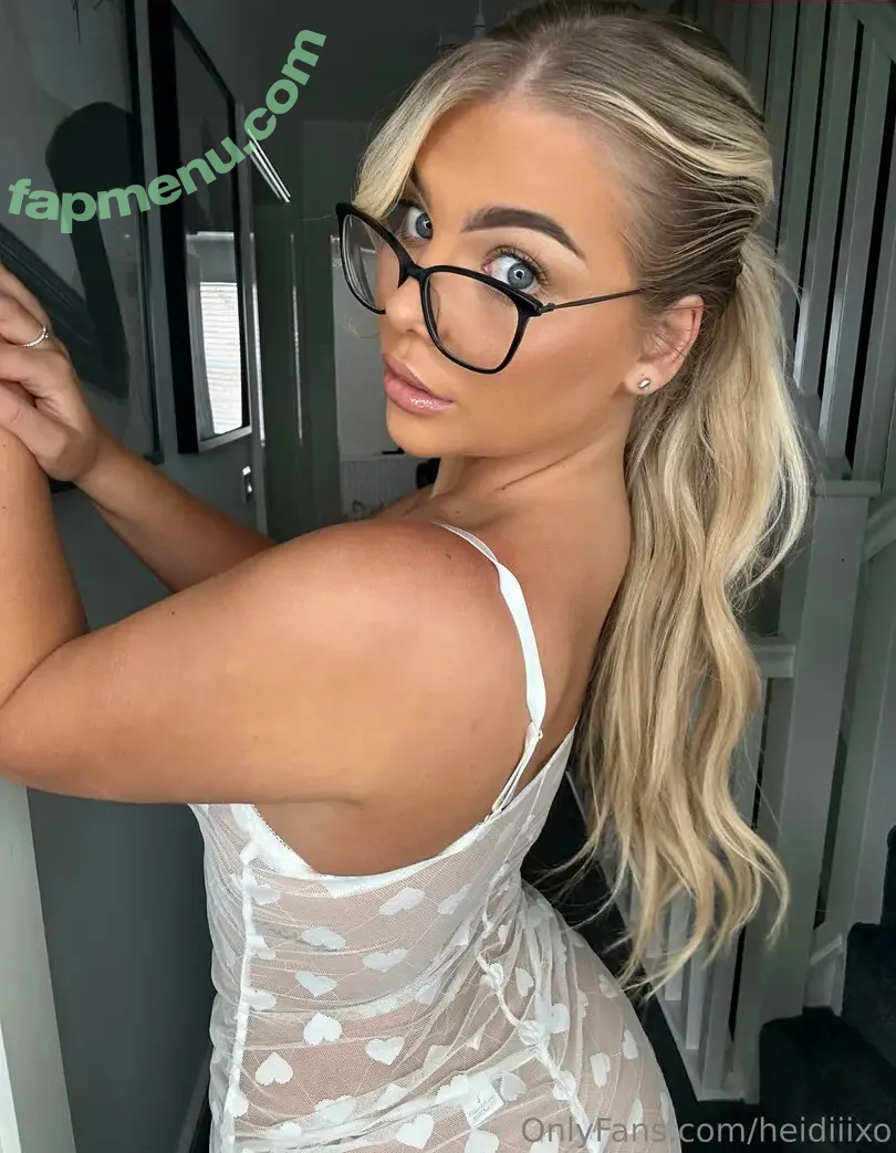 halliexo nude photo #0011 (halliexo)