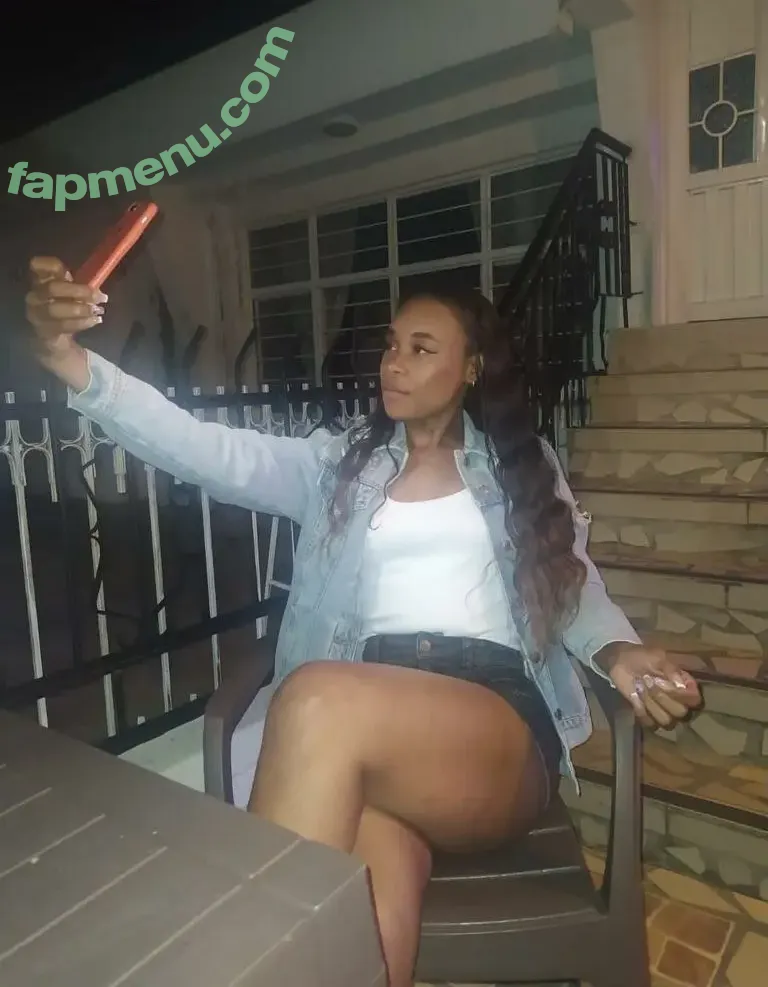 Hallybans nude photo #0007 (hallybass)
