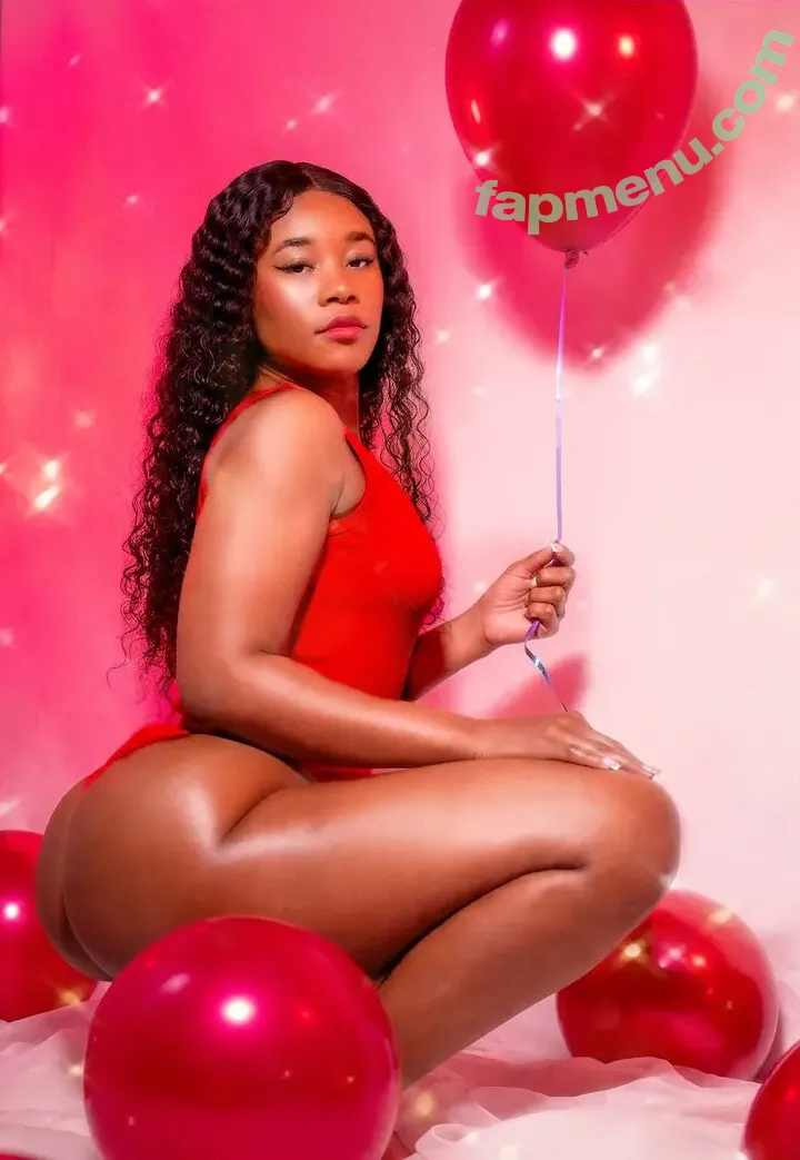 Hallybans nude photo #0013 (hallybass)