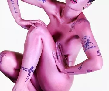 Halsey / iamhalsey / yammahaaa nude photo #0110