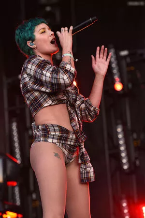 Halsey / iamhalsey / yammahaaa nude photo #0700