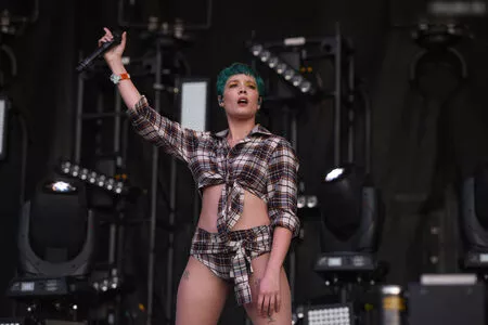 Halsey / iamhalsey / yammahaaa nude photo #0703