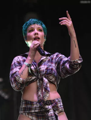 Halsey / iamhalsey / yammahaaa nude photo #0715