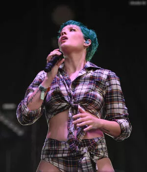 Halsey / iamhalsey / yammahaaa nude photo #0717