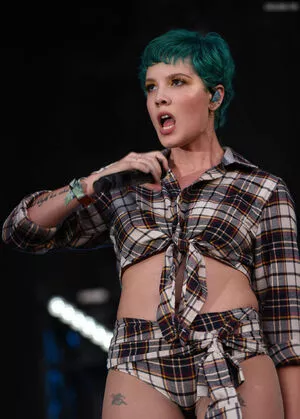 Halsey / iamhalsey / yammahaaa nude photo #0719