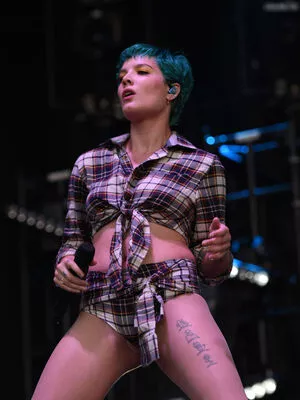 Halsey / iamhalsey / yammahaaa nude photo #0720