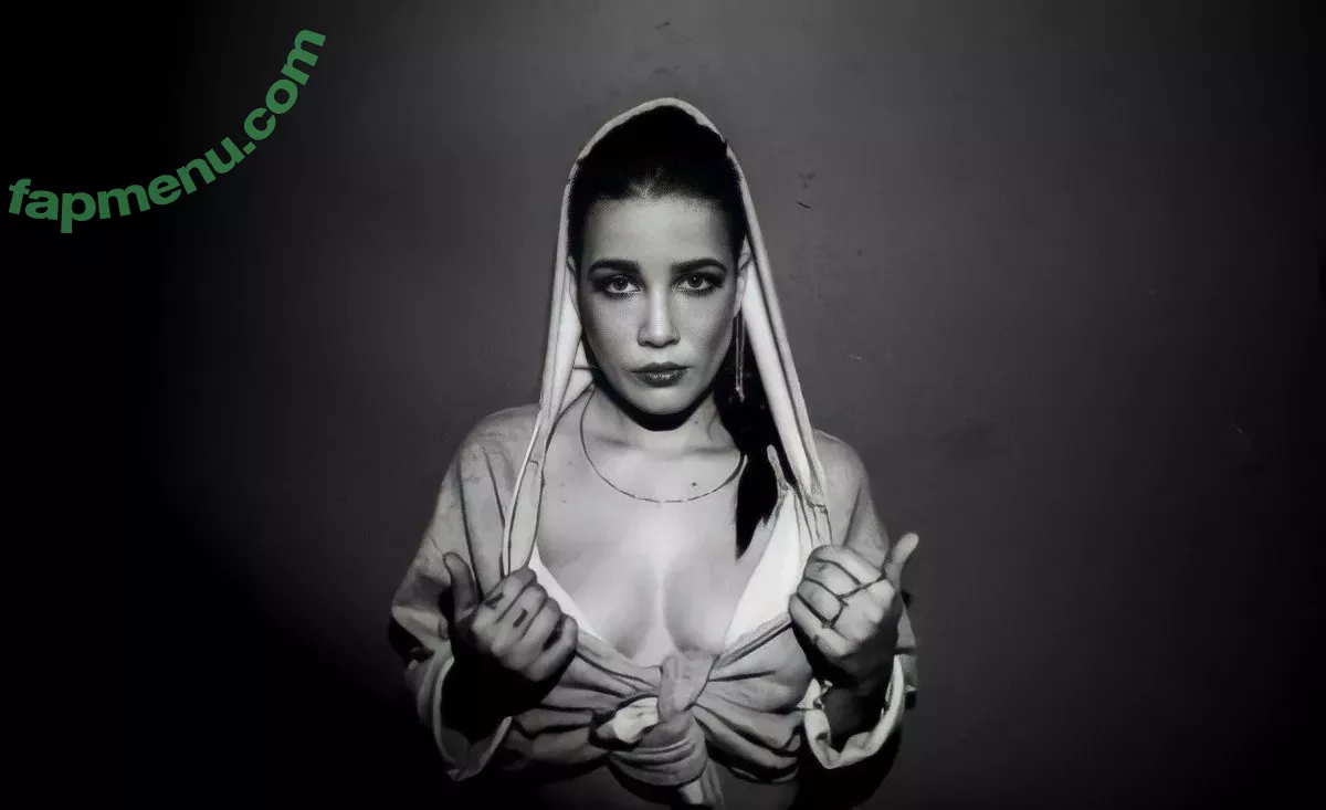 Halsey nude photo #0040 (iamhalsey / yammahaaa)