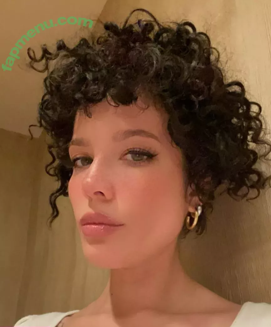 Halsey nude photo #0115 (iamhalsey / yammahaaa)