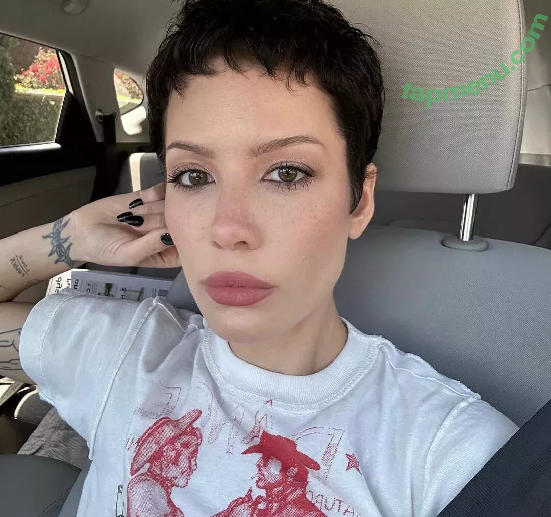 Halsey nude photo #0353 (iamhalsey / yammahaaa)