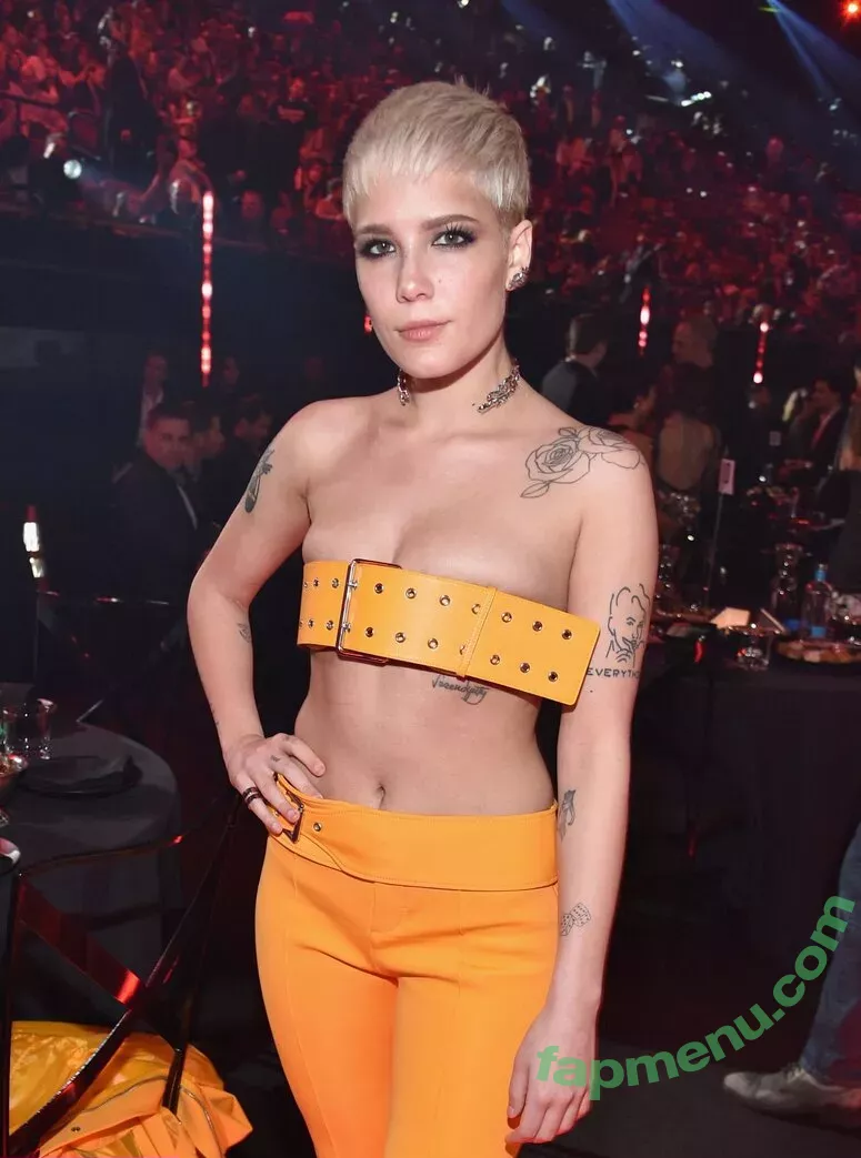 Halsey nude photo #0471 (iamhalsey / yammahaaa)