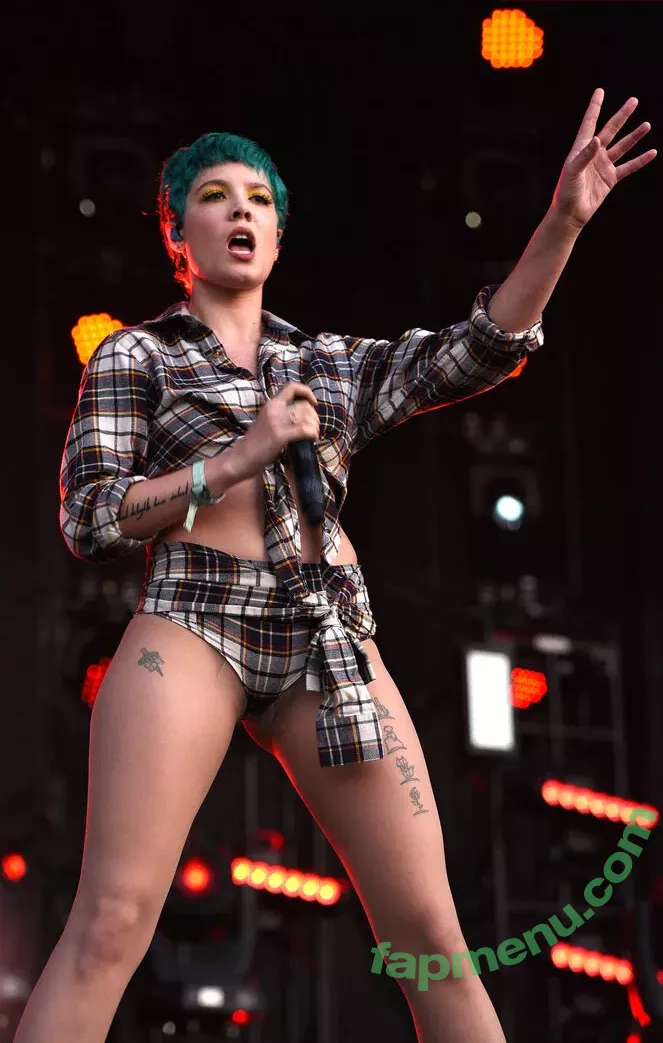 Halsey nude photo #0534 (iamhalsey / yammahaaa)