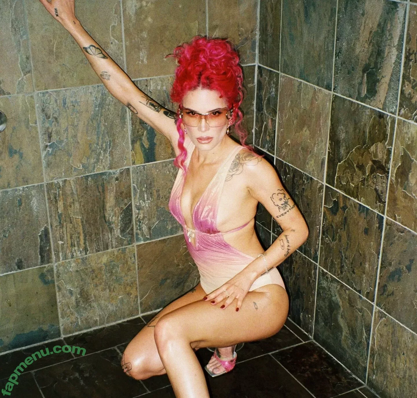 Halsey nude photo #0623 (iamhalsey / yammahaaa)