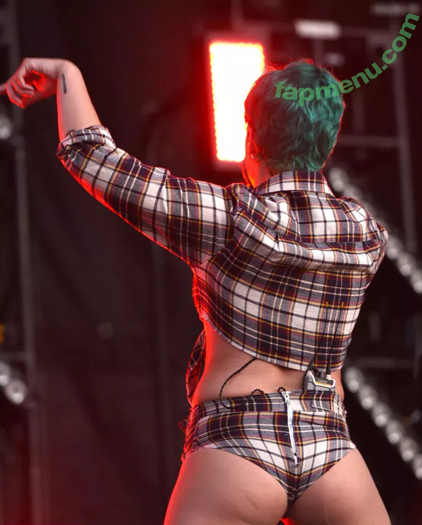 Halsey nude photo #0709 (iamhalsey / yammahaaa)