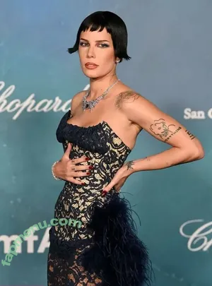 Halsey / iamhalsey / yammahaaa nude photo #1253