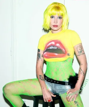 Halsey / iamhalsey nude photo #1279
