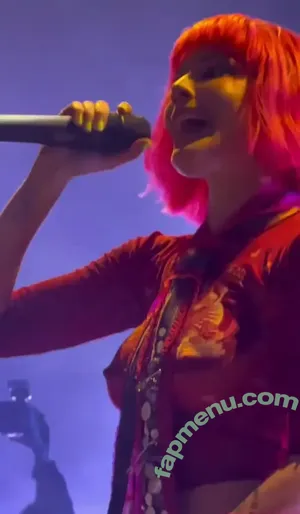 Halsey / iamhalsey nude photo #1292